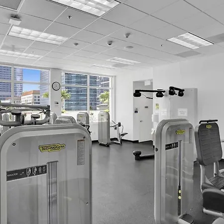 Superb Private Unit Perfectly Located In Brickell Apartment
